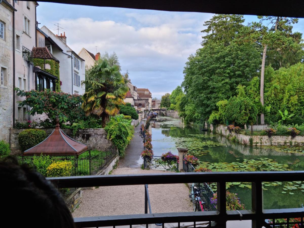 Kleines Appartement Im Zentrum Dole Luaran gambar